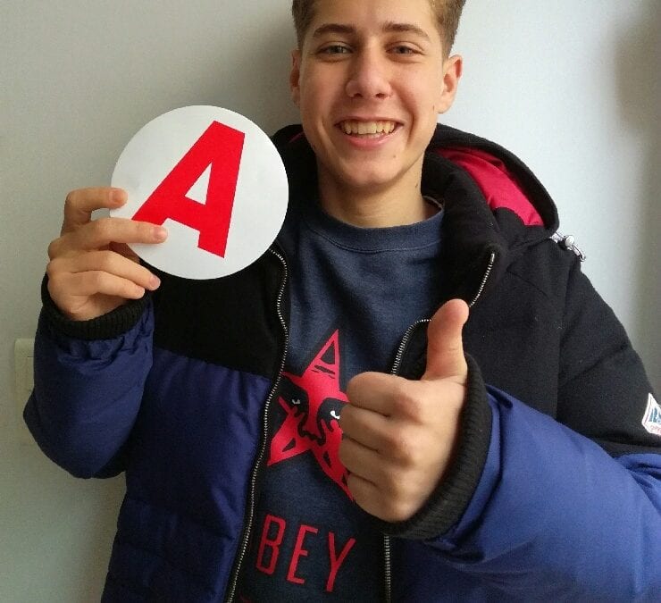Bravo à Bastien qui a réussi son Permis à 17 ans 1/2