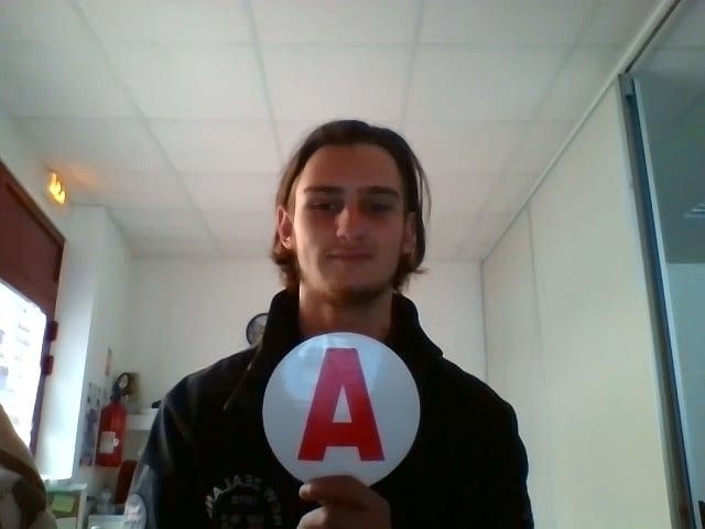 Félicitations à TOM qui a réussi son Permis!!!!!